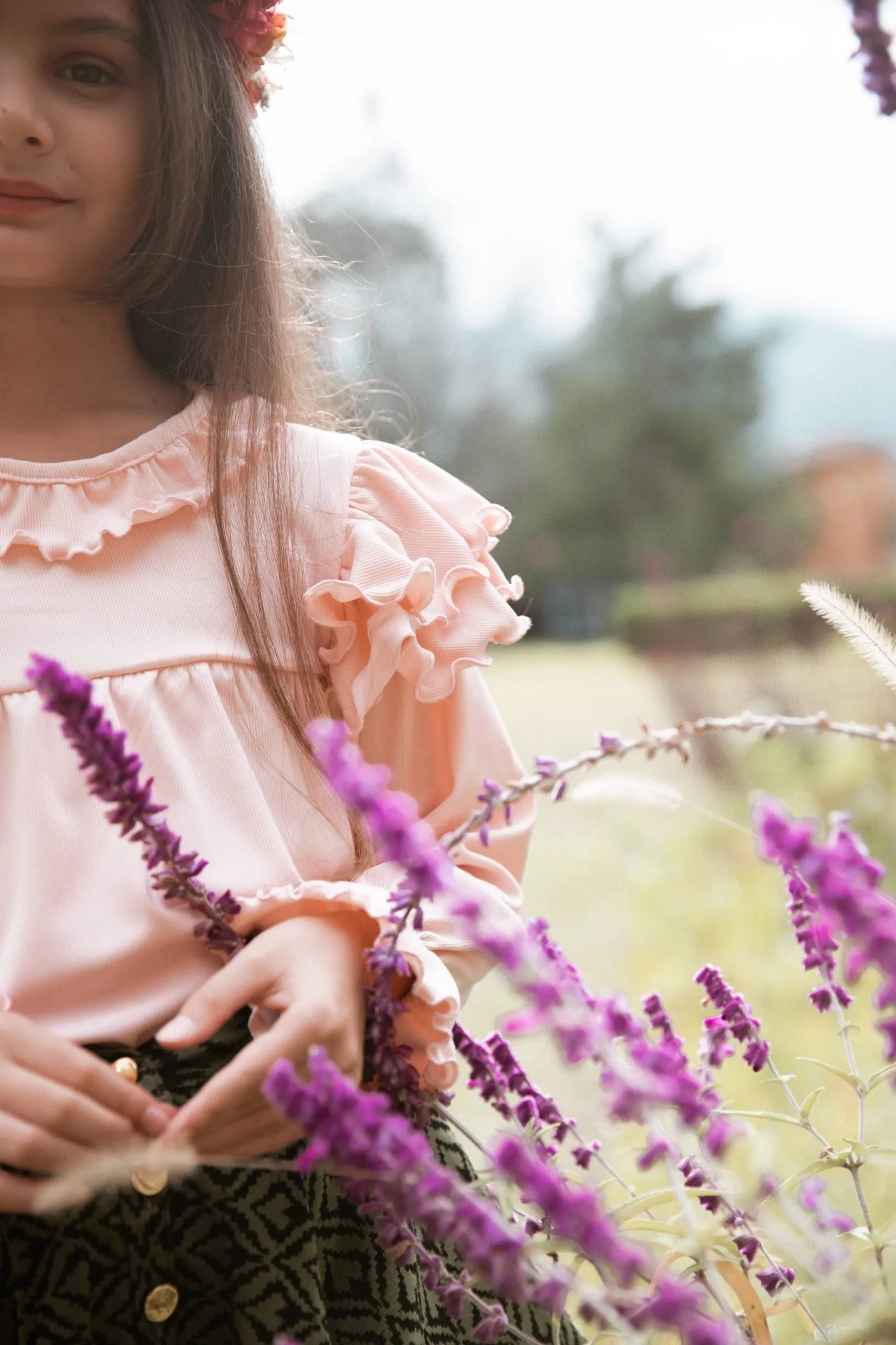 Blusa de morley con festones para niñas | Artesanal y de calidad premium - Imagen 6
