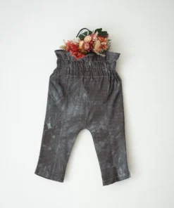 Alternative view of Remera Rosa con Volados en Forma de Corazón + Pantalón batik