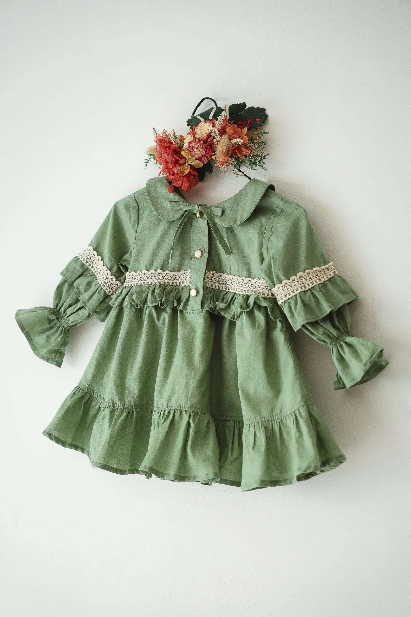 Vestido verde de voile para niñas | Diseño coquette artesanal - Imagen 2