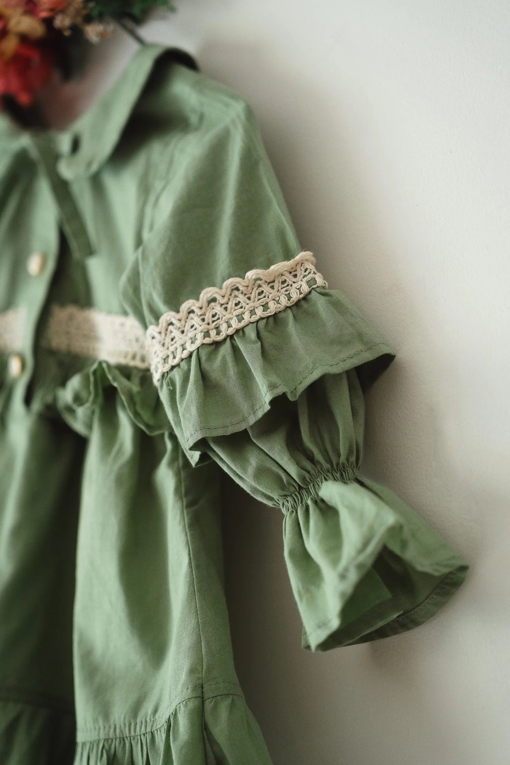 Vestido verde de voile para niñas | Diseño coquette artesanal - Imagen 7