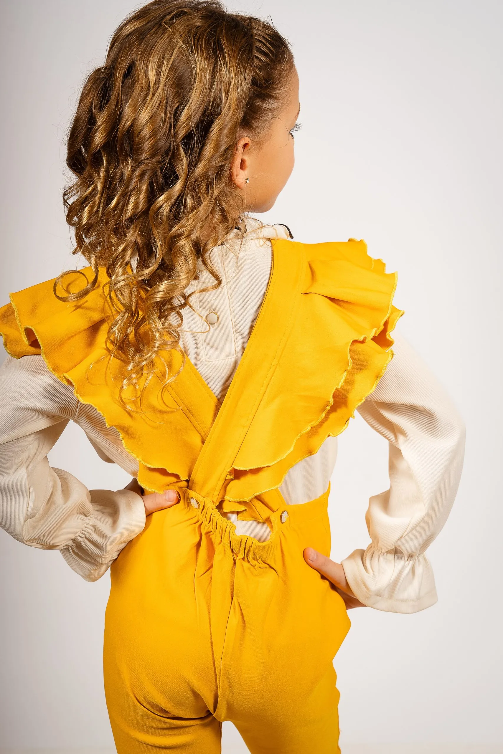 Jumper Mostaza con Margaritas Bordadas - Imagen 6