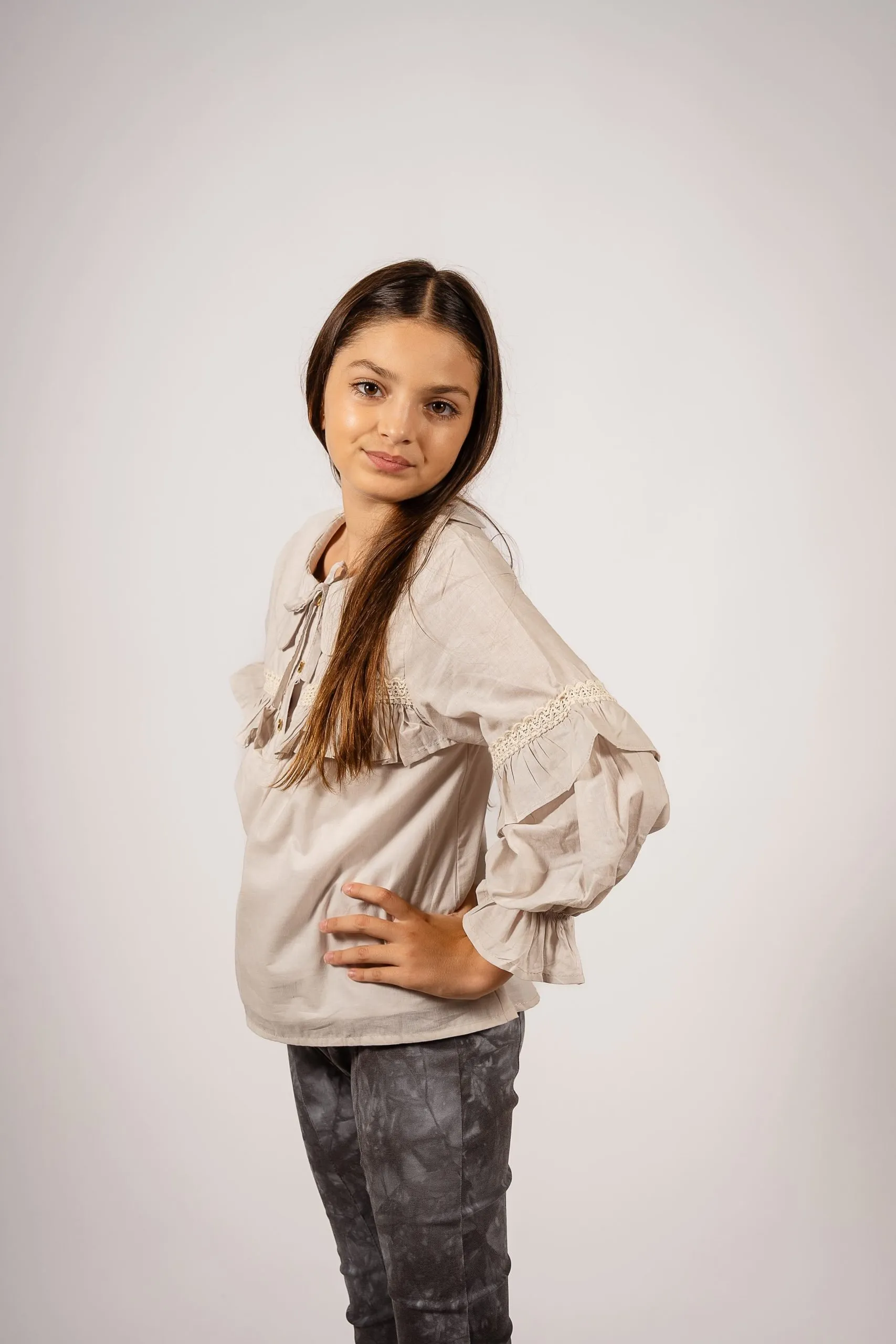 Blusa Voile Beige Puntilla Romántica - Imagen 3
