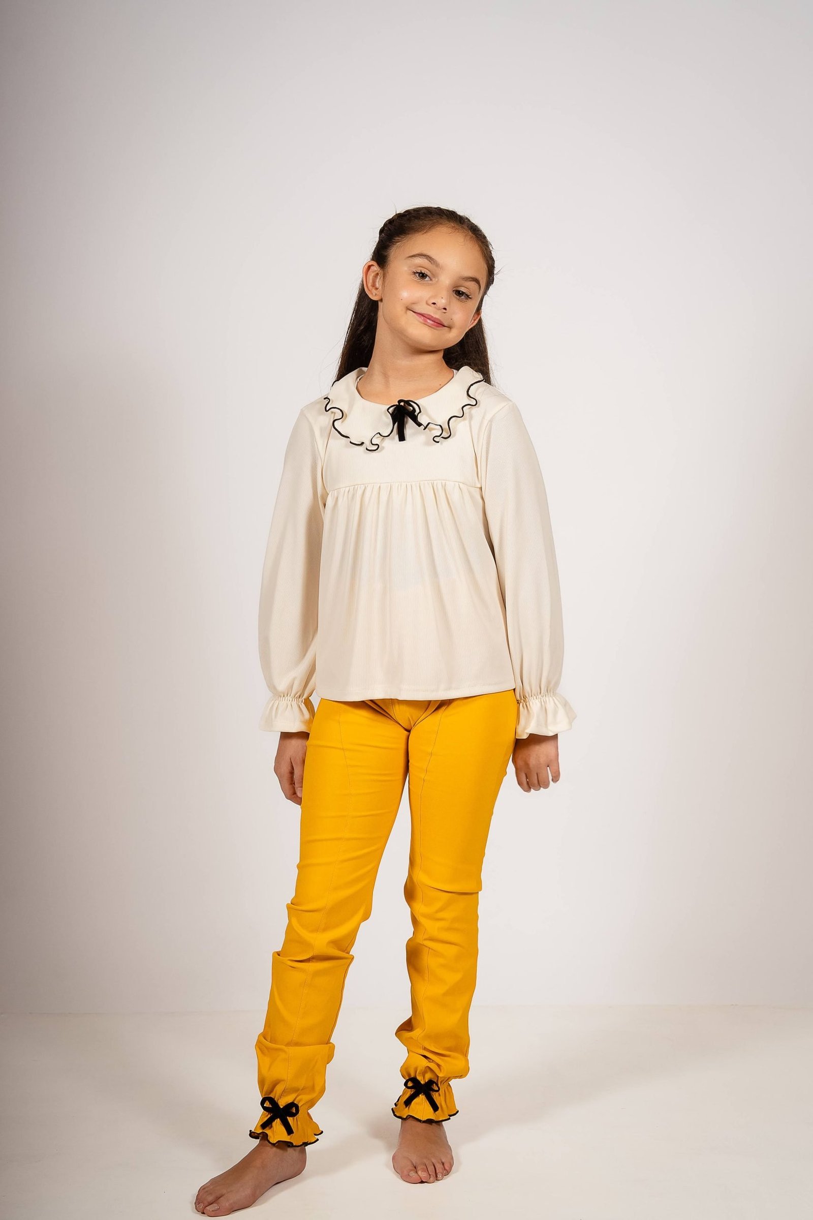 Pantalón Mostaza Bengalina Festones Negros - Imagen 4