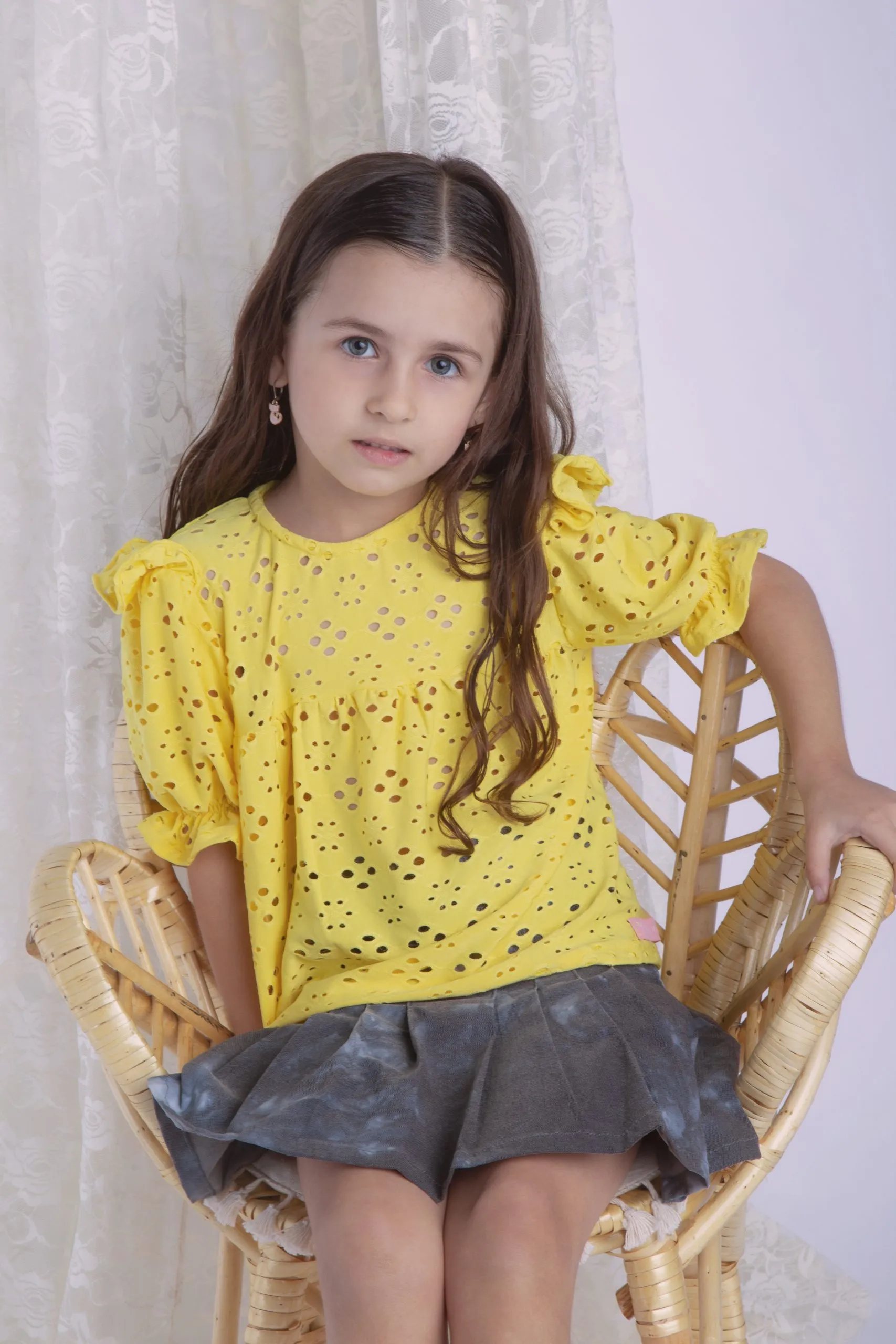 Blusa Broderie amarillo Manga Corta - Imagen 3
