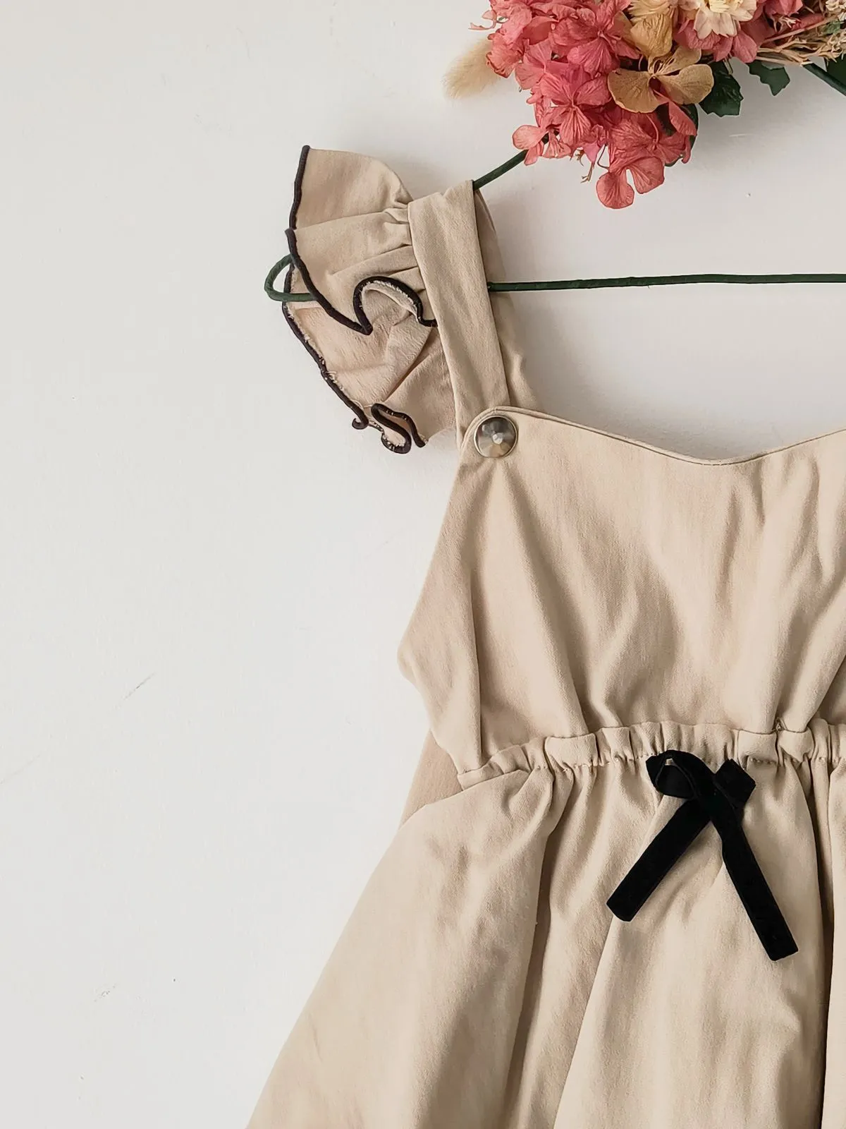 Jumpsuit Bengalina Beige Detalles Negros - Imagen 10