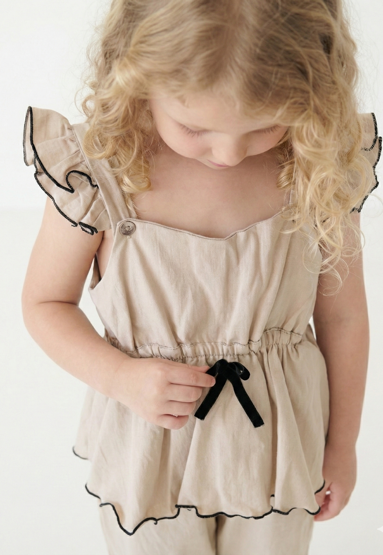 Jumpsuit Bengalina Beige Detalles Negros - Imagen 7