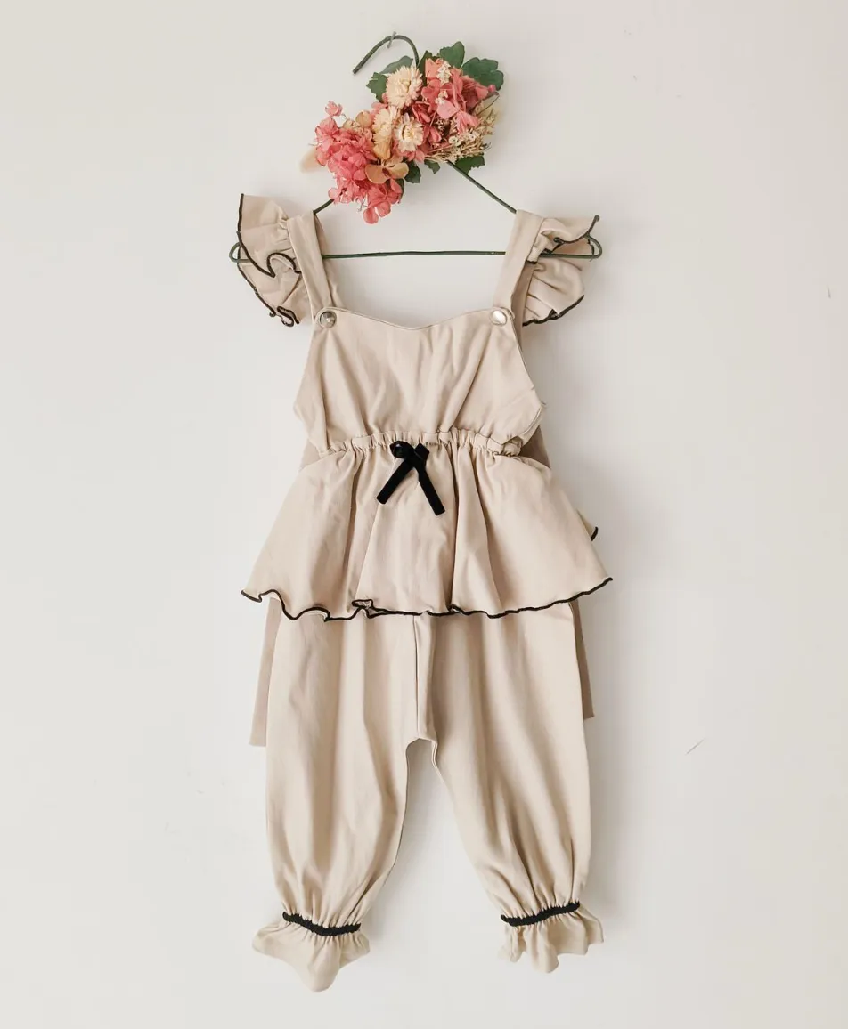 Jumpsuit Bengalina Beige Detalles Negros - Imagen 3
