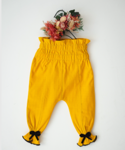 Pantalón Mostaza Bengalina Festones Negros