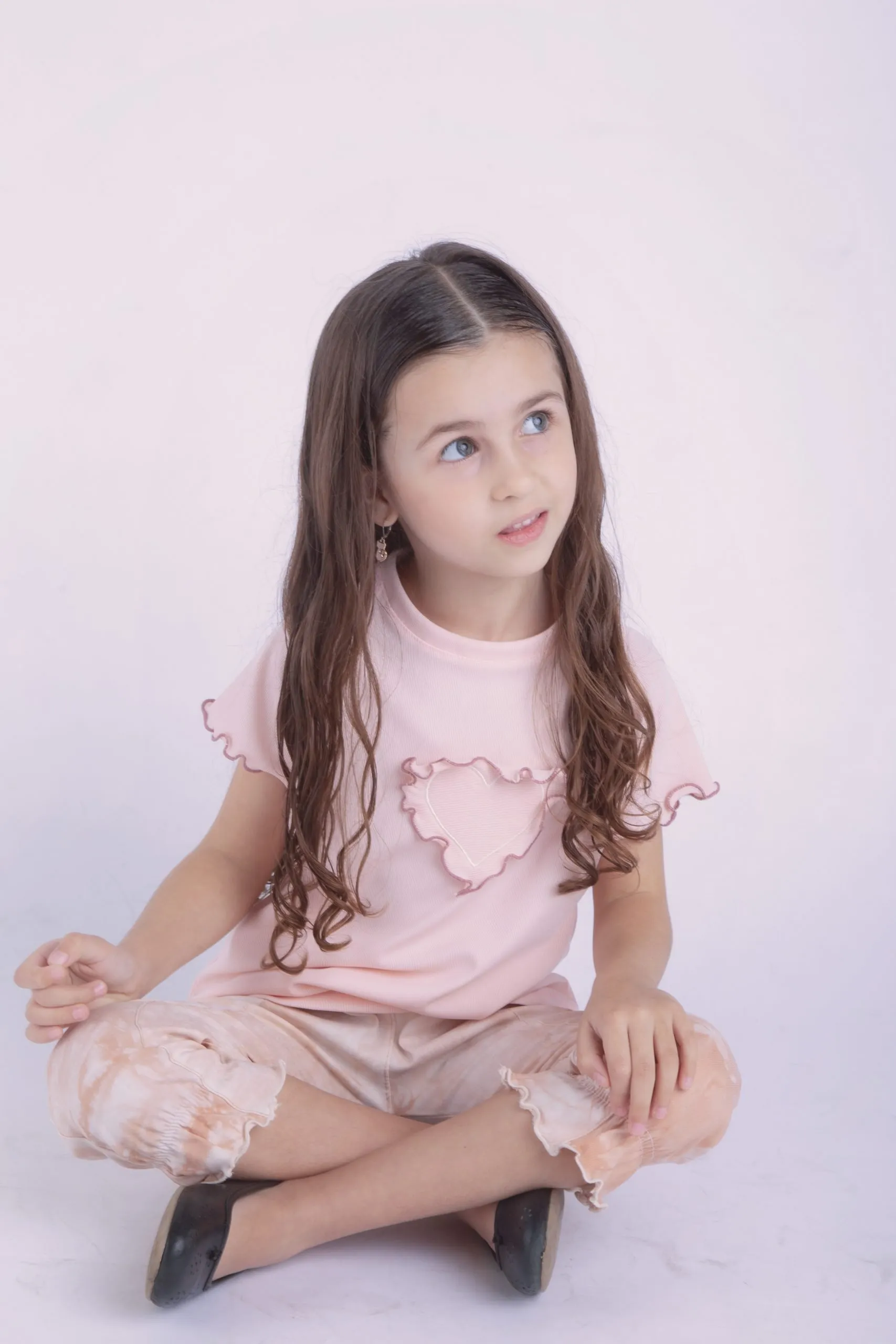 Blusa Infantil Coquette con Corazón Rústico – Rosa Palo - Imagen 6
