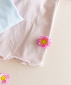 remera infantil coquette bordada raglán rosa algodón con flor – Begoña