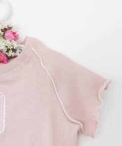 remera infantil coquette bordada raglán rosa algodón con flor – Begoña