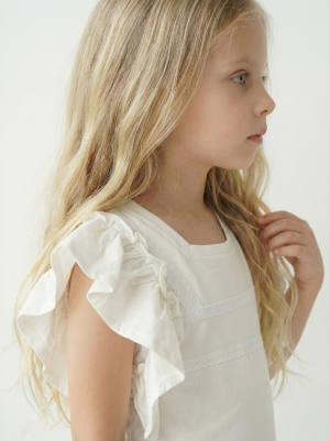 Alternative view of Remera infantil coquette de jersey blanca