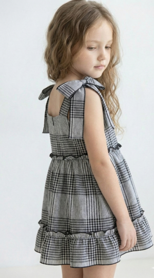 Alternative view of vestido infantil Alana cuadrillé vintage romántico con festones negros