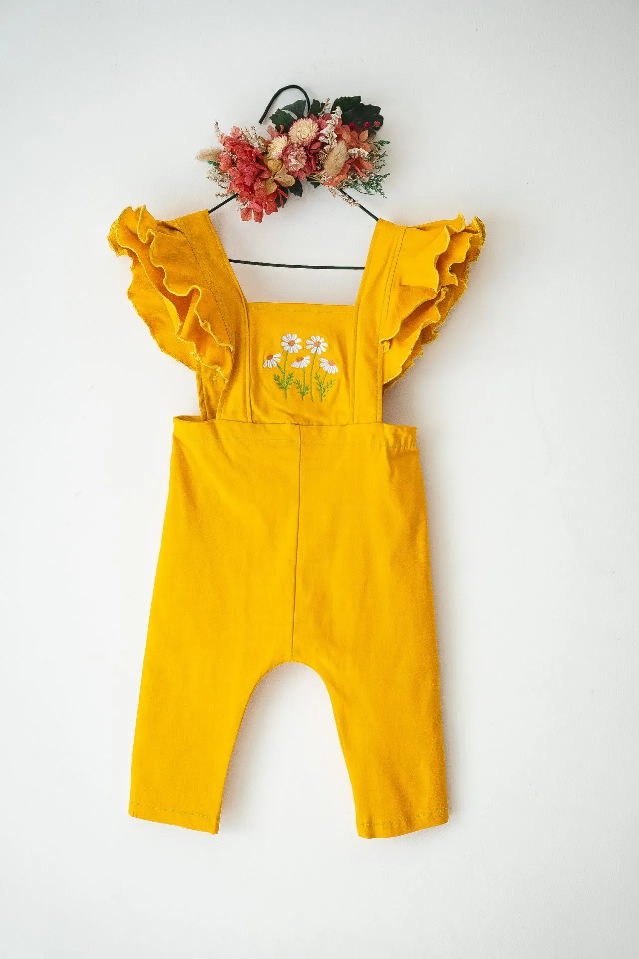 Conjunto Bebé Mostaza y Crudo | Enterito Bengalina + Remera Bordada - Imagen 4